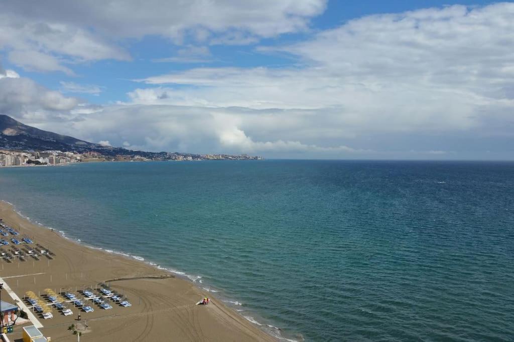 Seafront Apartment With Open-Air Heated Pool Fuengirola Exterior photo