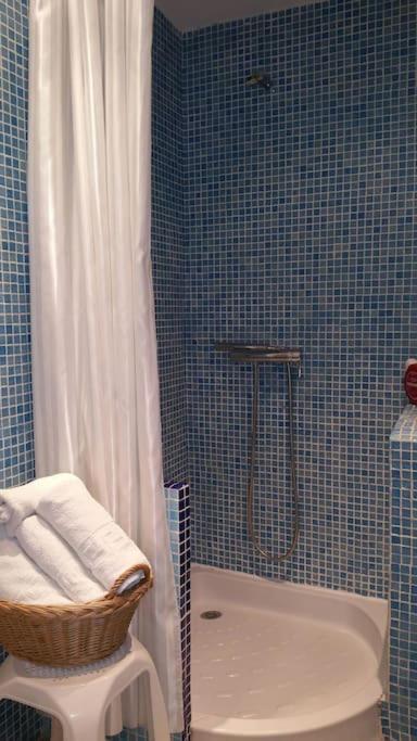 Seafront Apartment With Open-Air Heated Pool Fuengirola Exterior photo